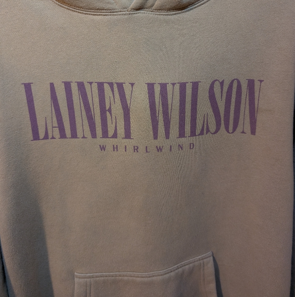 Lainey Wilson Whirlwind Size Medium Tan Graphic Hoodie - Picture 2 of 6